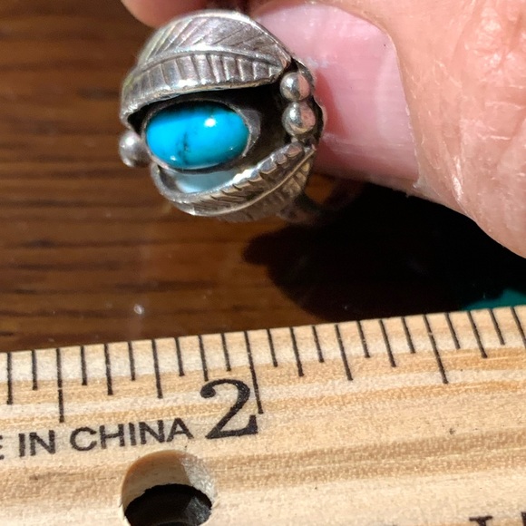 Navajo Turquoise Ring - Picture 4 of 7
